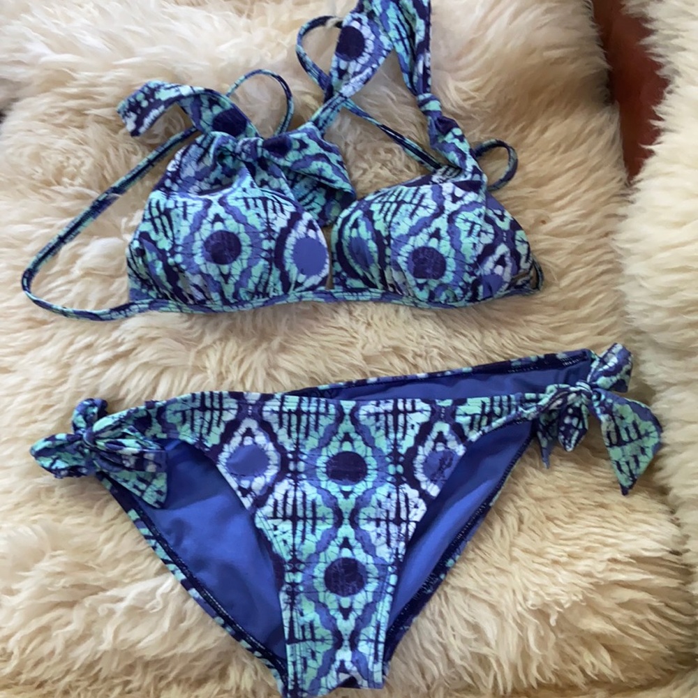 Roxy bathing suit